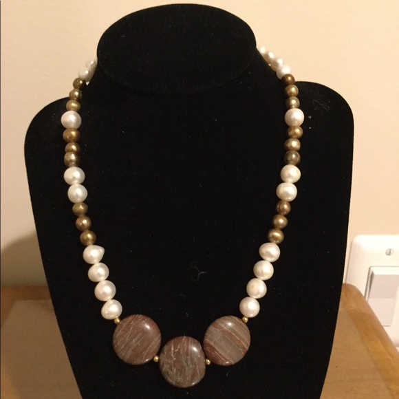 Handmade Pearl and agate necklace - Picture 2 of 4